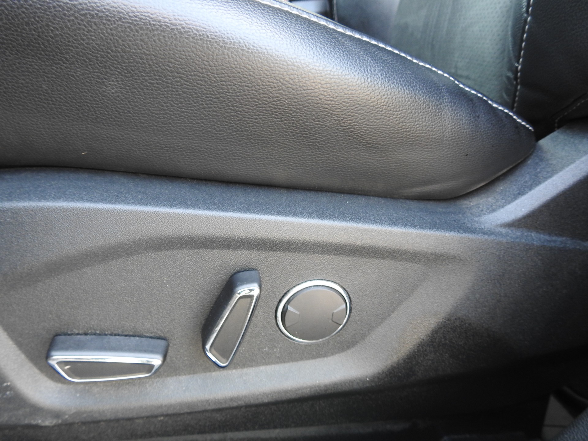 FORD Galaxy 2.0 TDCi Titanium AWD Automatic-image-13