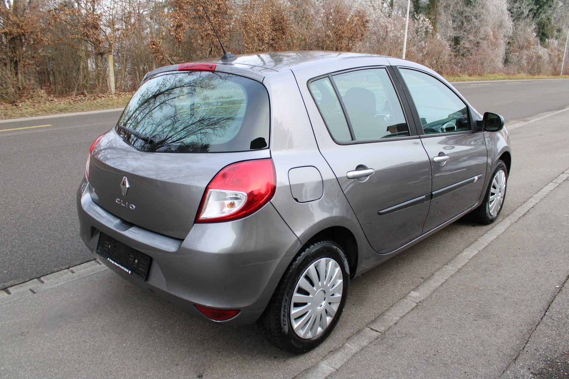 RENAULT Clio 1.2 16V Expression-showroom-element-3