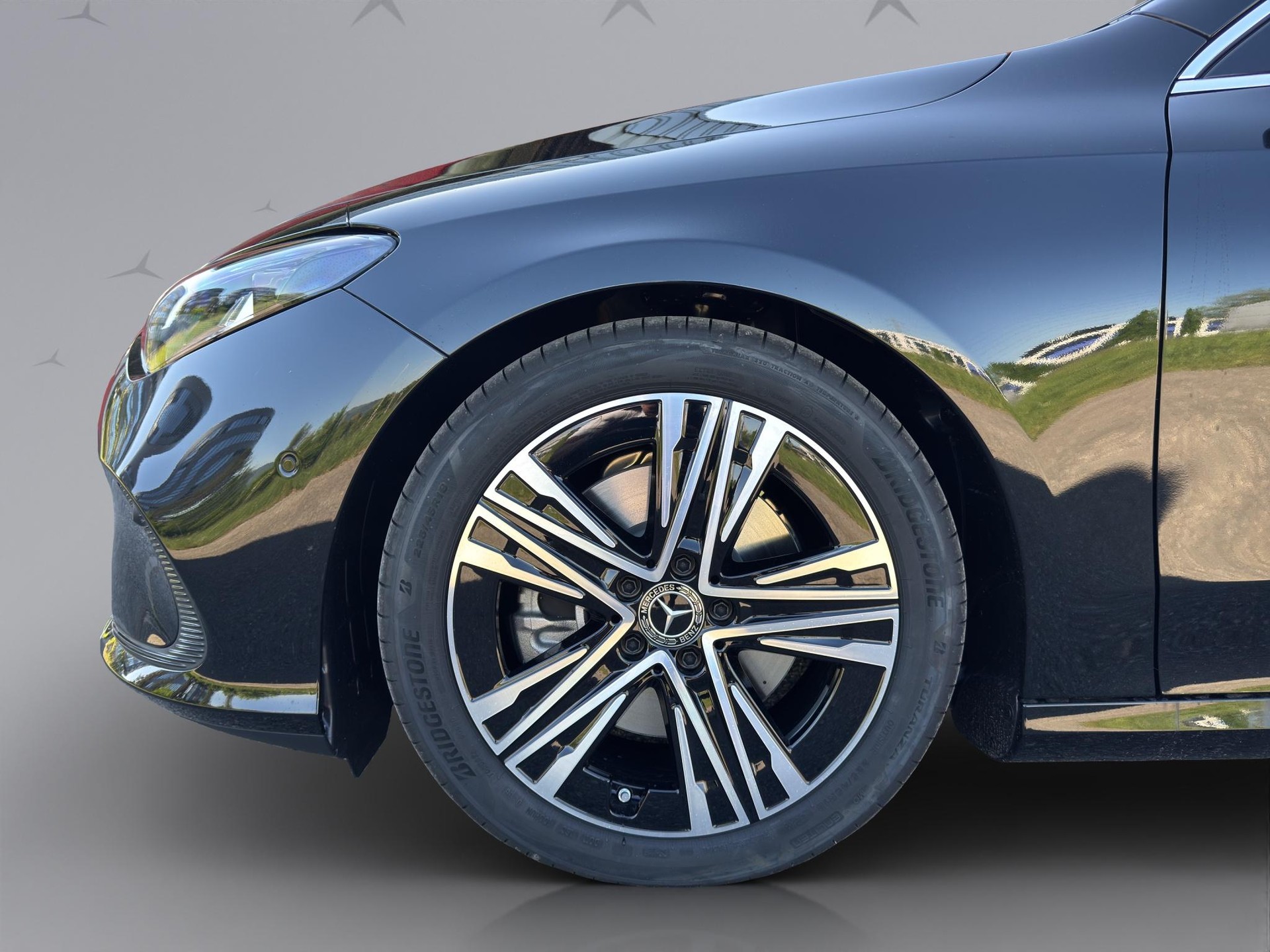 MERCEDES-BENZ CLA 220 Progressive 4matic-image-2