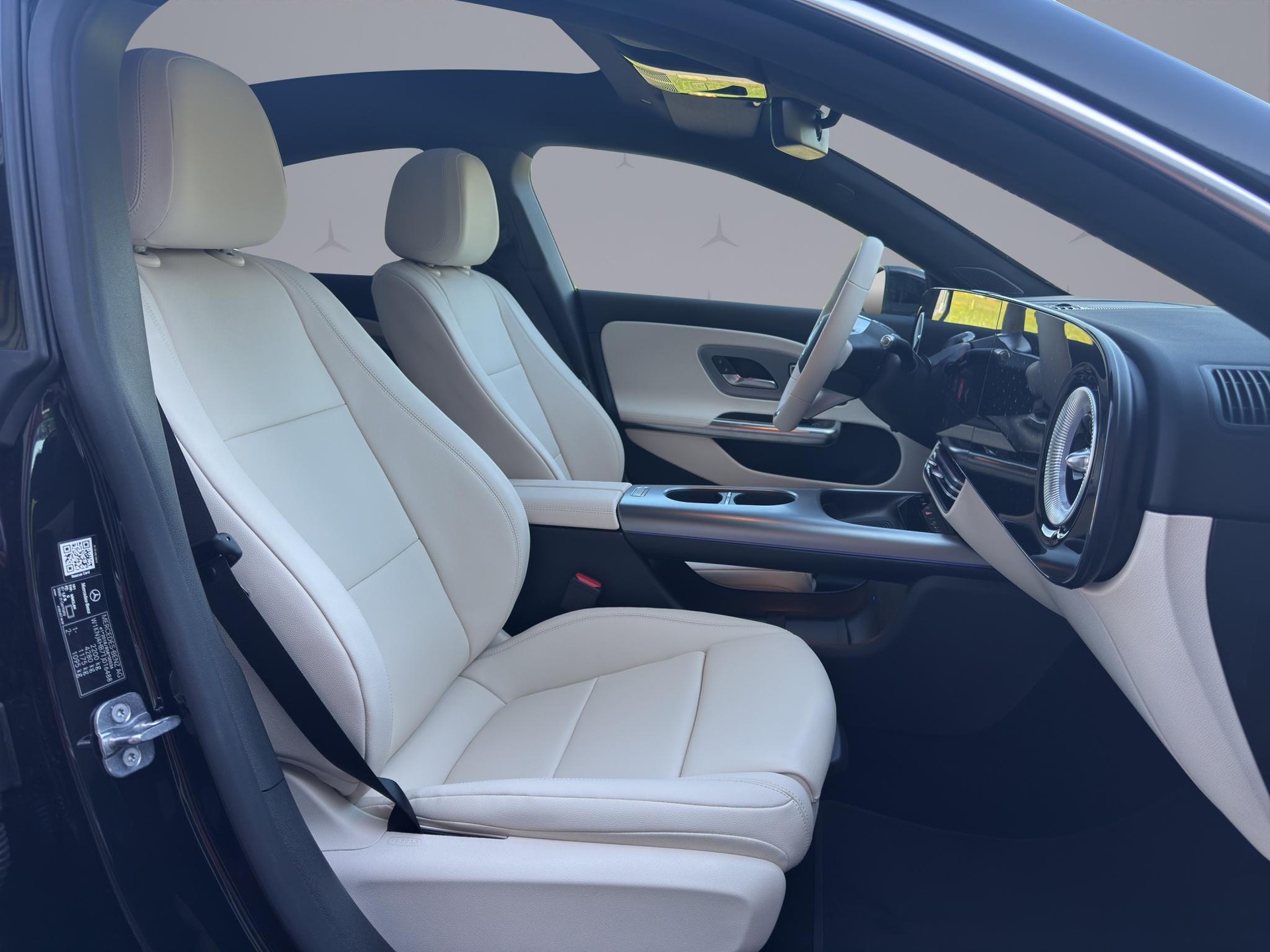 MERCEDES-BENZ CLA 220 Progressive 4matic-image-16