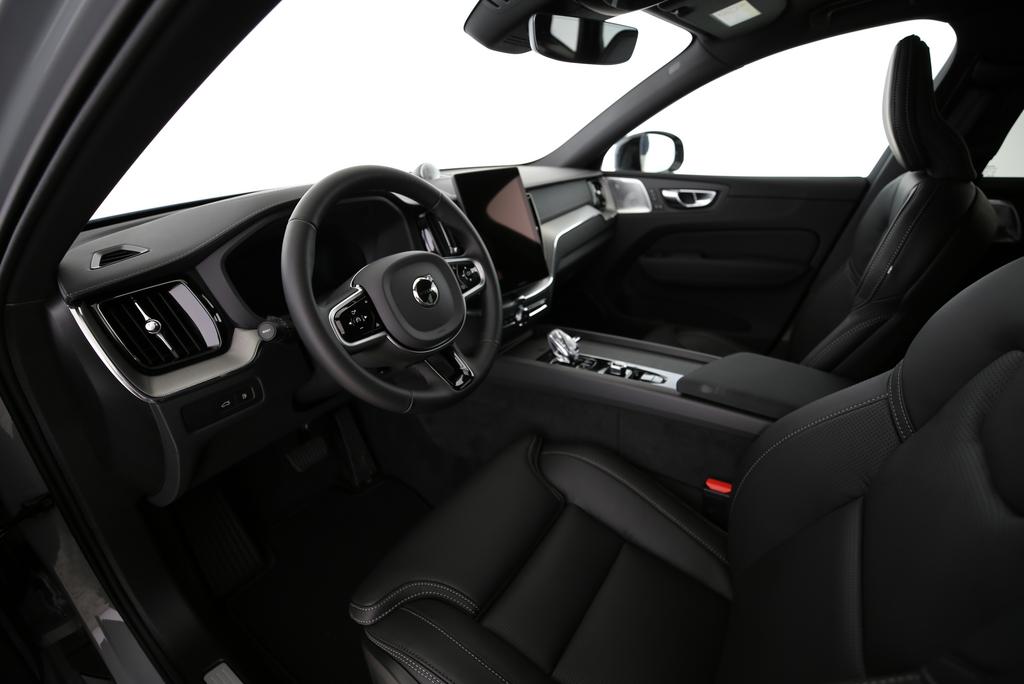 VOLVO XC60 2.0 T8 TE Black Edition eAWD-image-7