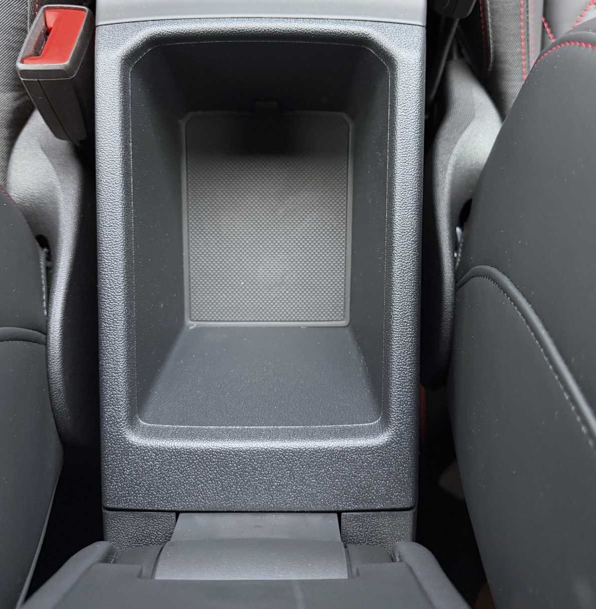 AUDI S3 Sportback TFSI quattro S-tronic-image-12