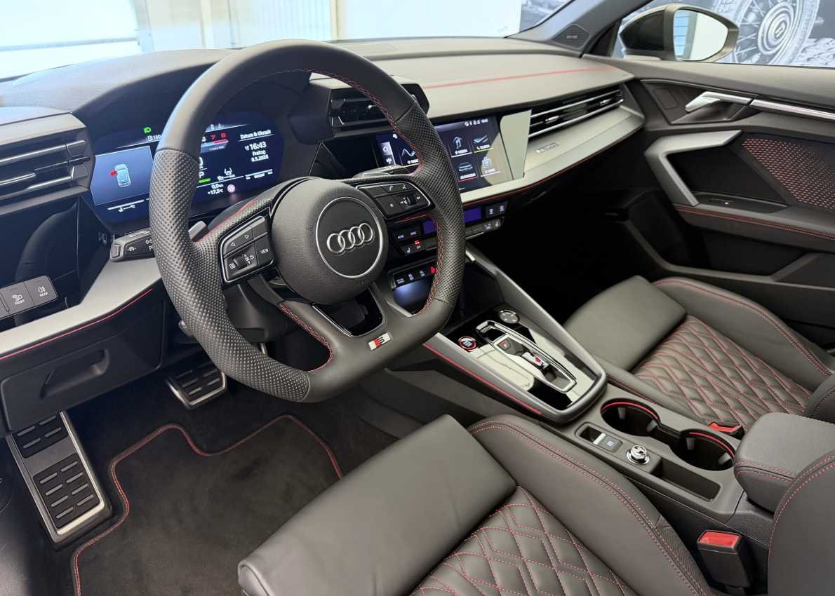 AUDI S3 Sportback TFSI quattro S-tronic-image-7