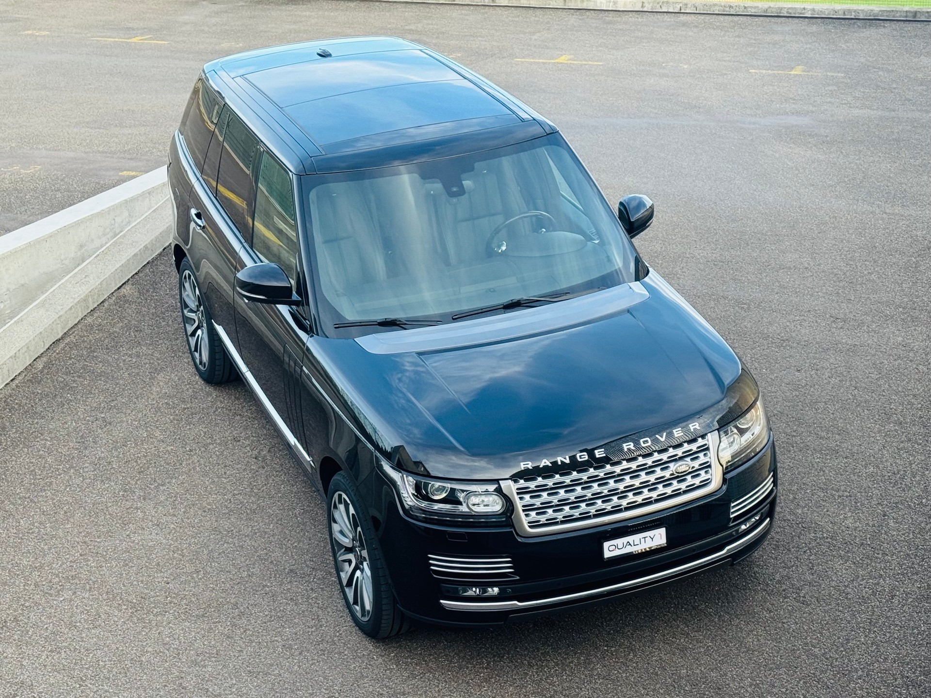 LAND ROVER Range Rover 5.0 V8 SC Autobiography | Aus 1. Hand | Neuwagenzustand | Vielleicht der beste der Schweiz-image-3