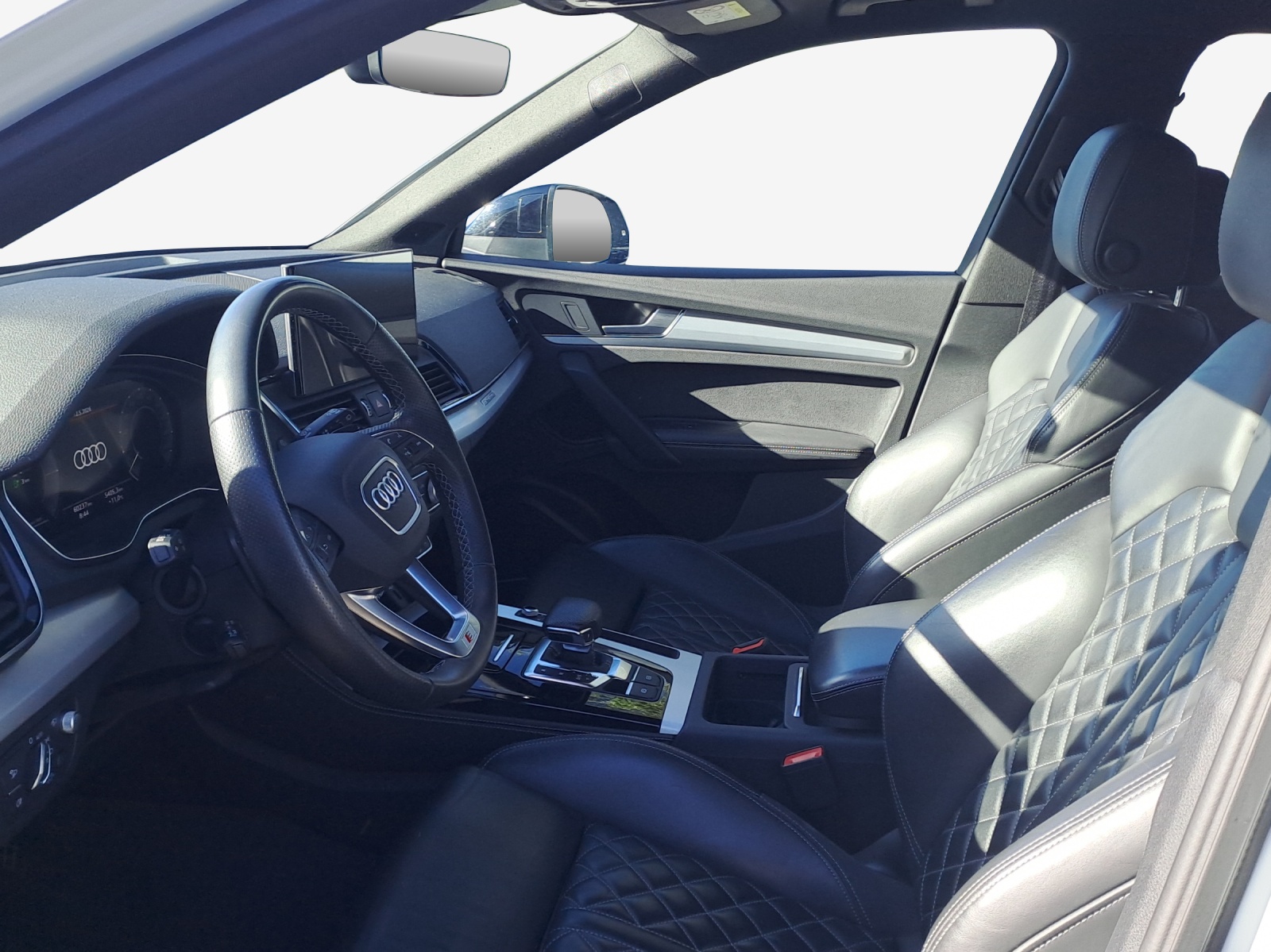 AUDI Q5 55 TFSI e PHEV S line quattro S-tronic-image-8
