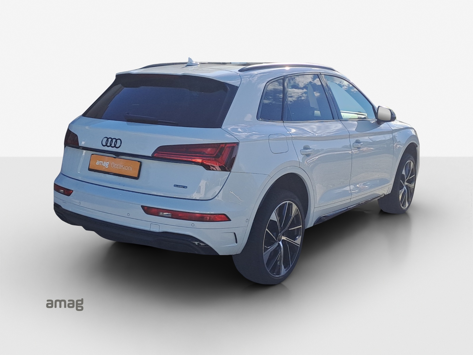 AUDI Q5 55 TFSI e PHEV S line quattro S-tronic-image-5