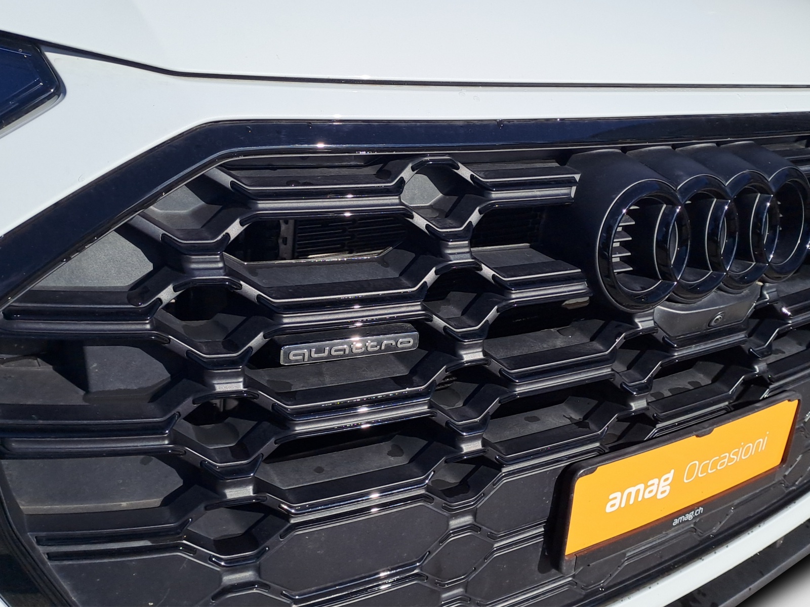 AUDI Q5 55 TFSI e PHEV S line quattro S-tronic-image-16