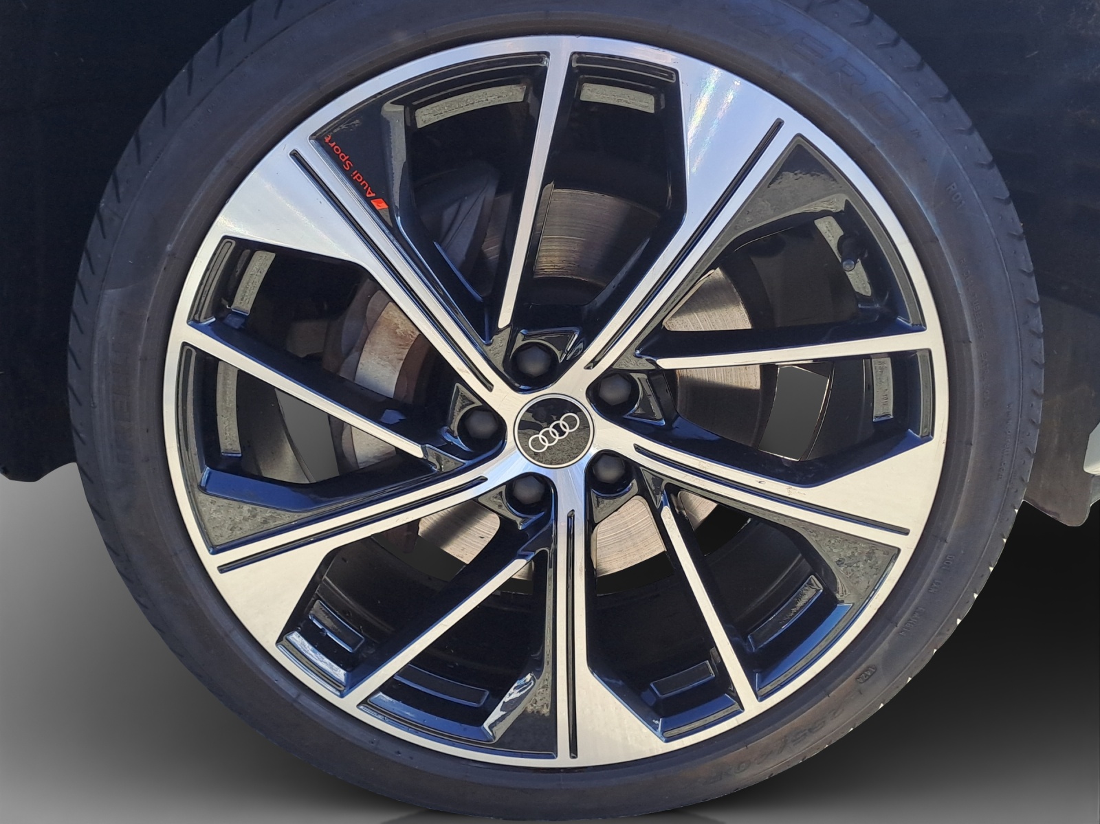 AUDI Q5 55 TFSI e PHEV S line quattro S-tronic-image-14