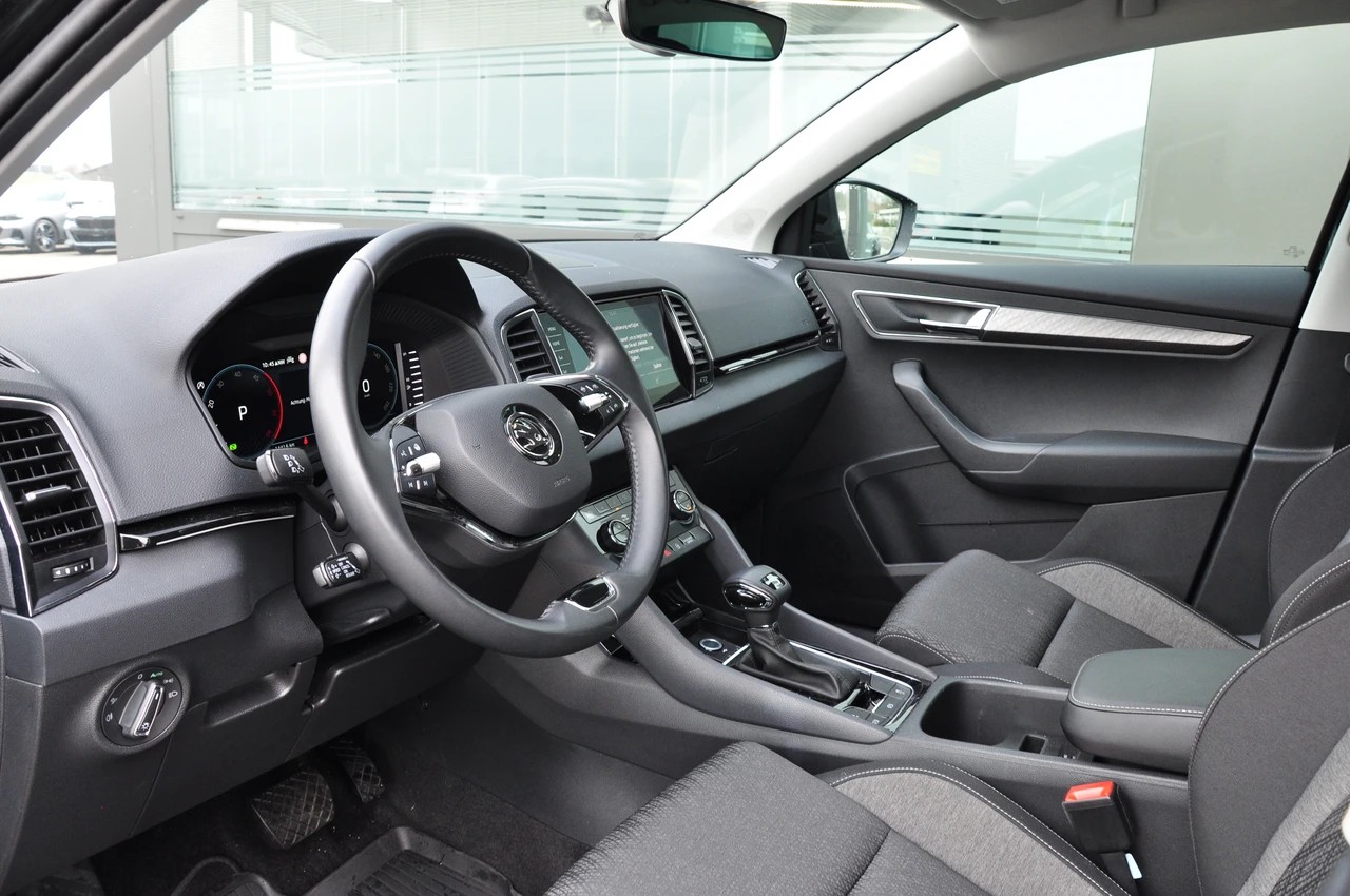 SKODA Karoq 2.0 TDI CR Style 4x4 DSG-image-12