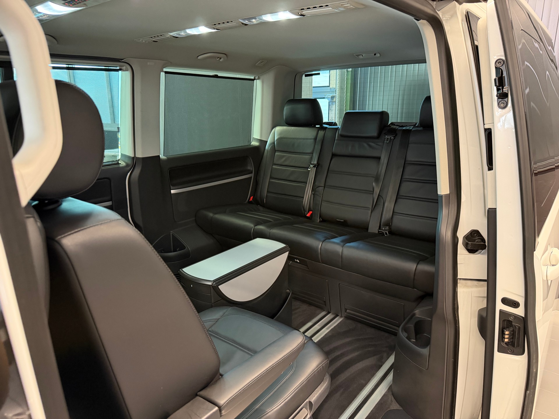 VW T6 Multivan 2.0 TDI Highline Liberty 4Mot. DSG-image-22
