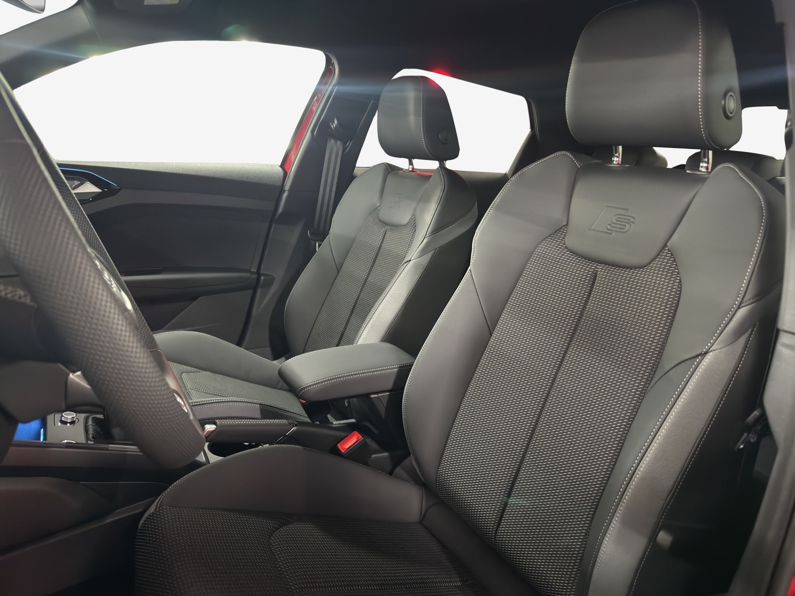 AUDI A1 Sportback 30 TFSI S-tronic-image-13