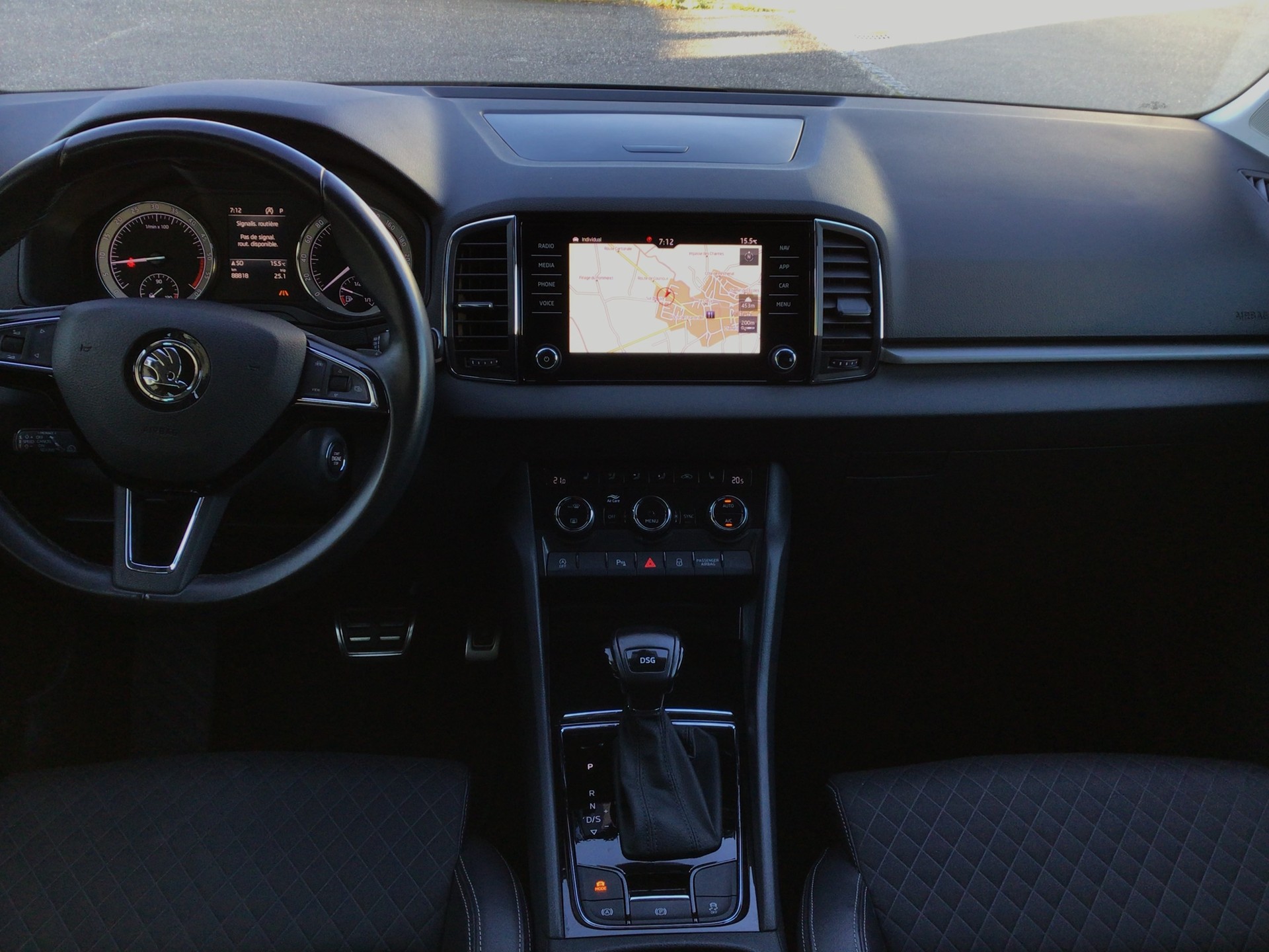 SKODA Karoq 1.6 TDI CR Smile-image-8