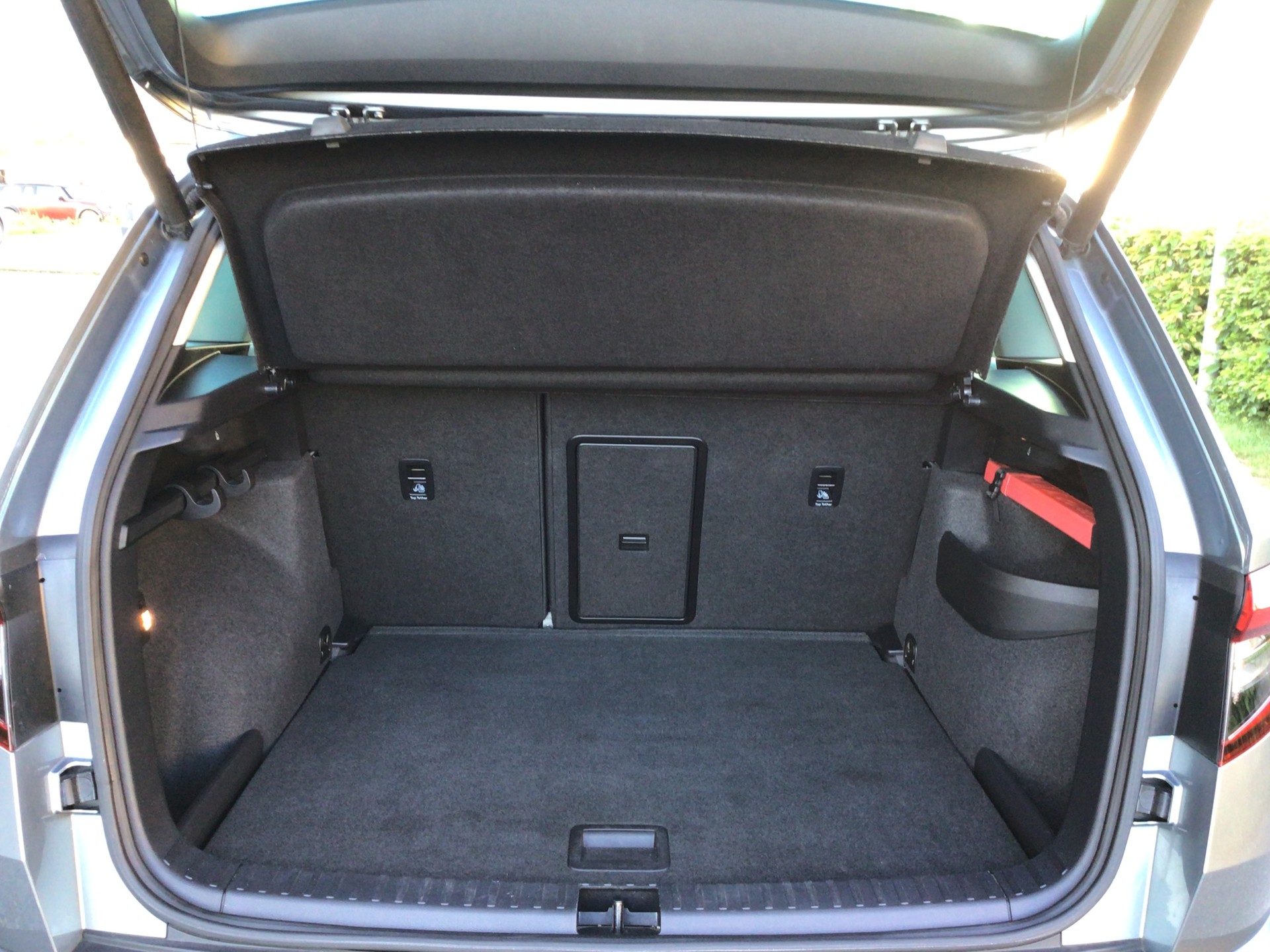 SKODA Karoq 1.6 TDI CR Smile-image-10