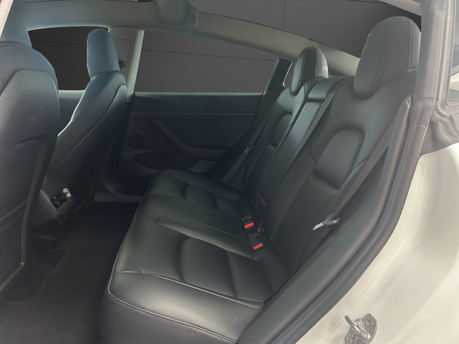 TESLA Model 3 Performance Dual Motor AWD Enhanced Autopilot-image-6