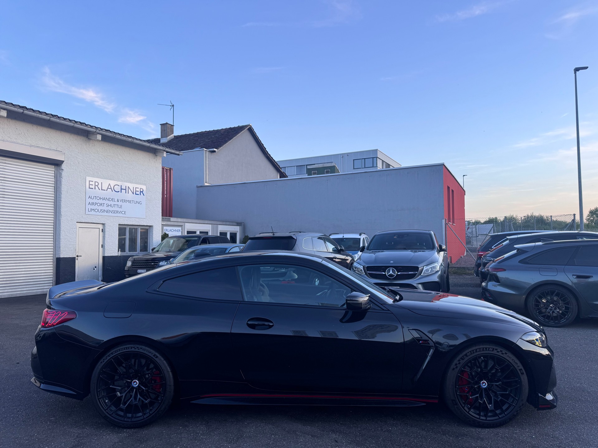 BMW M4 CSL Coupé-image-8