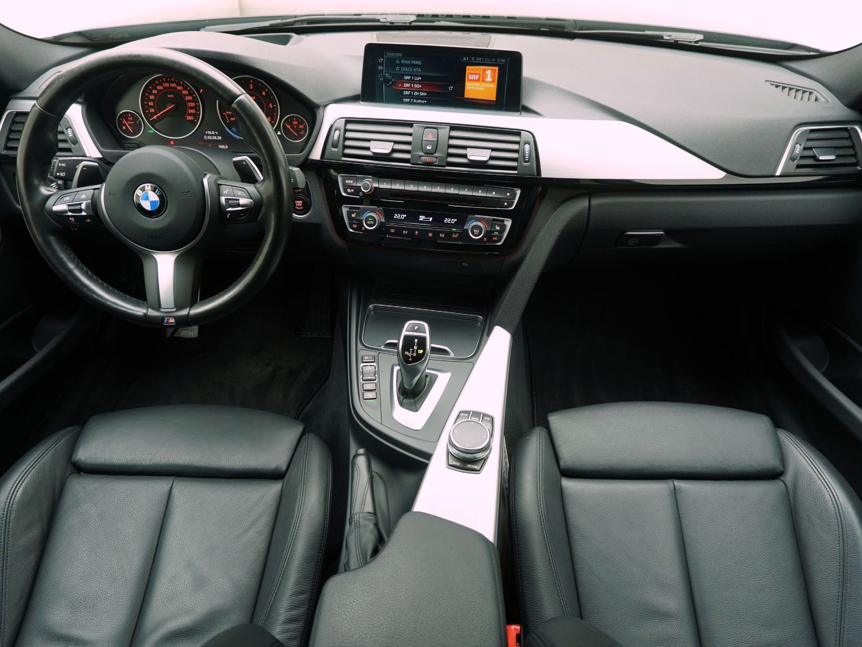 BMW 3er 335d xDrive M Sport Touring-image-13