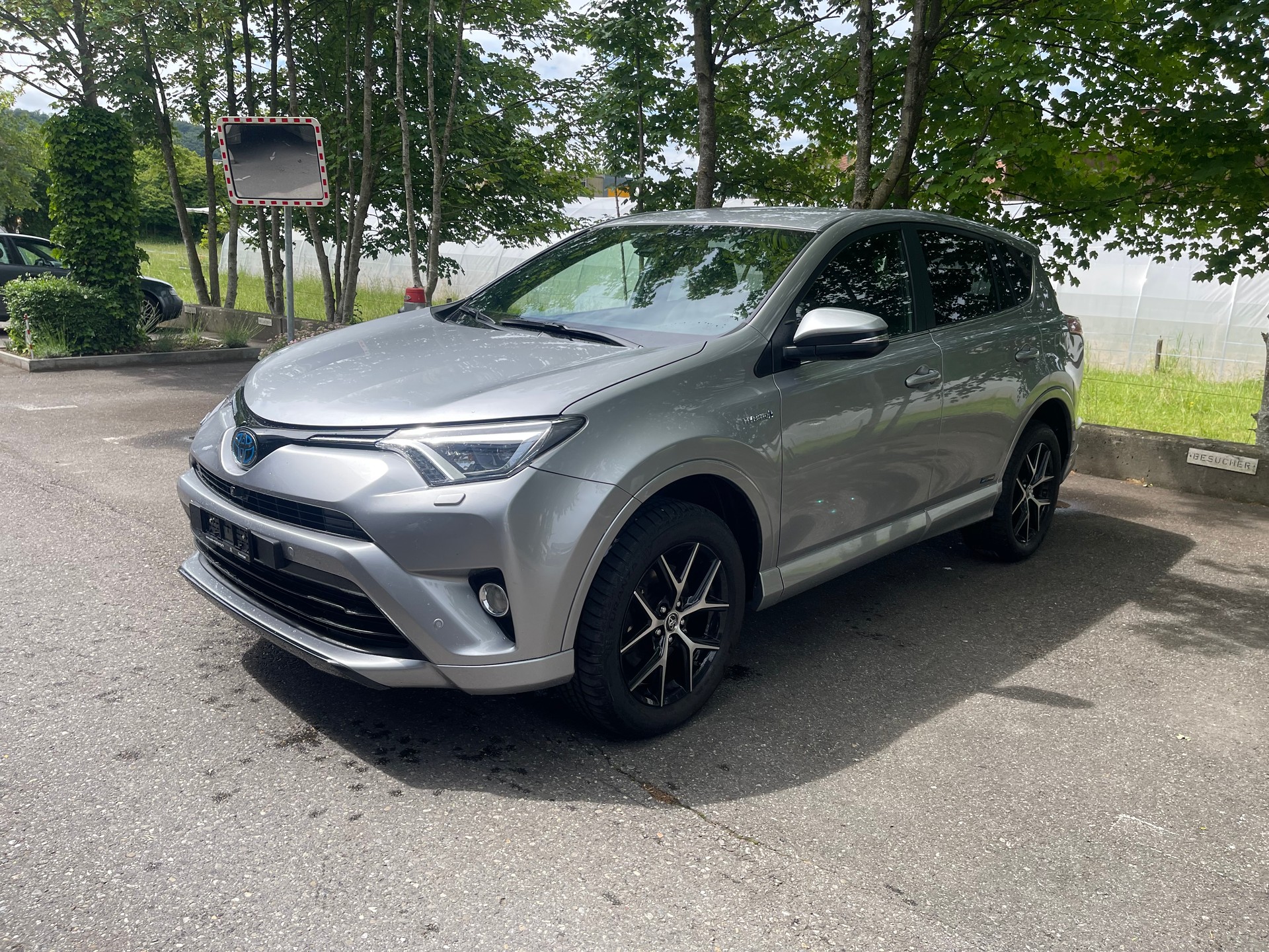 TOYOTA 2.5 HSD Trend-image-1