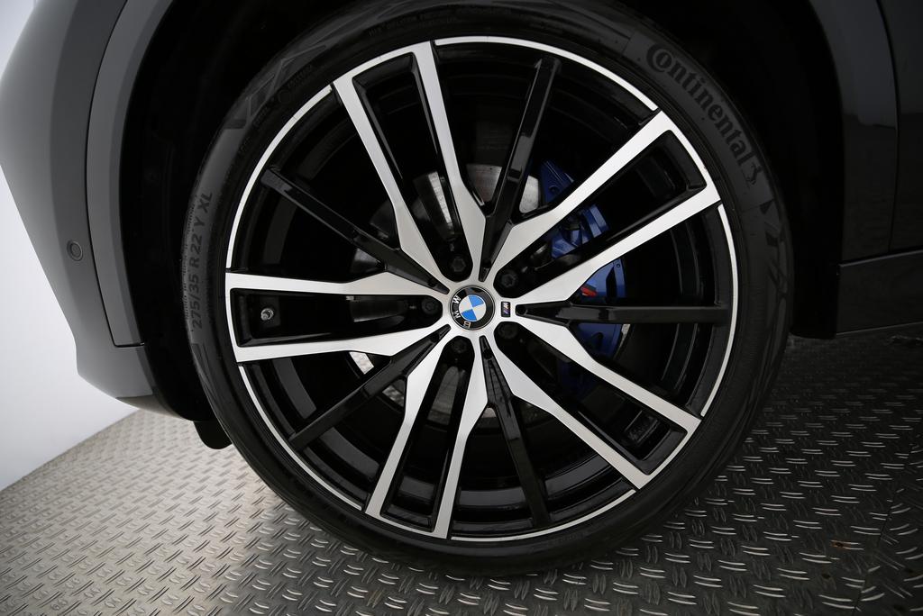 BMW X6 40i xDrive-image-16