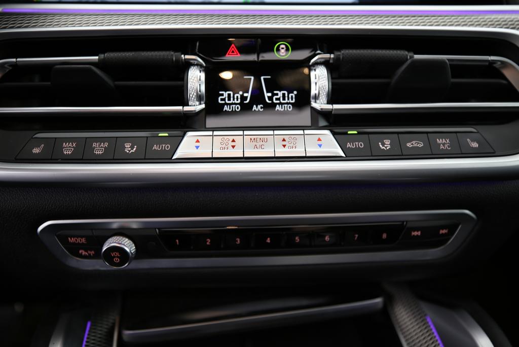 BMW X6 40i xDrive-image-8