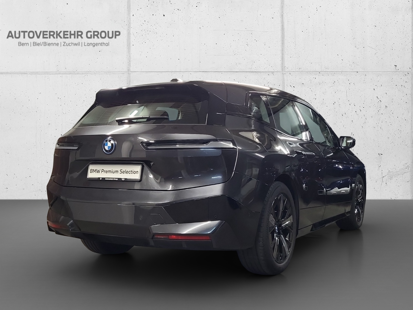 BMW iX xDrive50 M-Sport-image-4