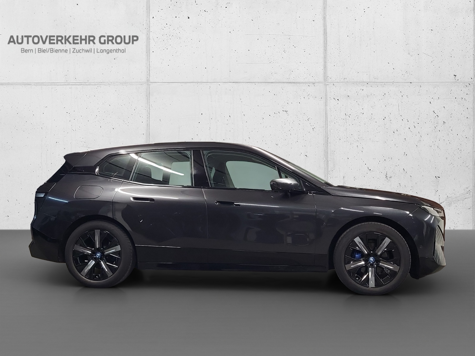 BMW iX xDrive50 M-Sport-image-3