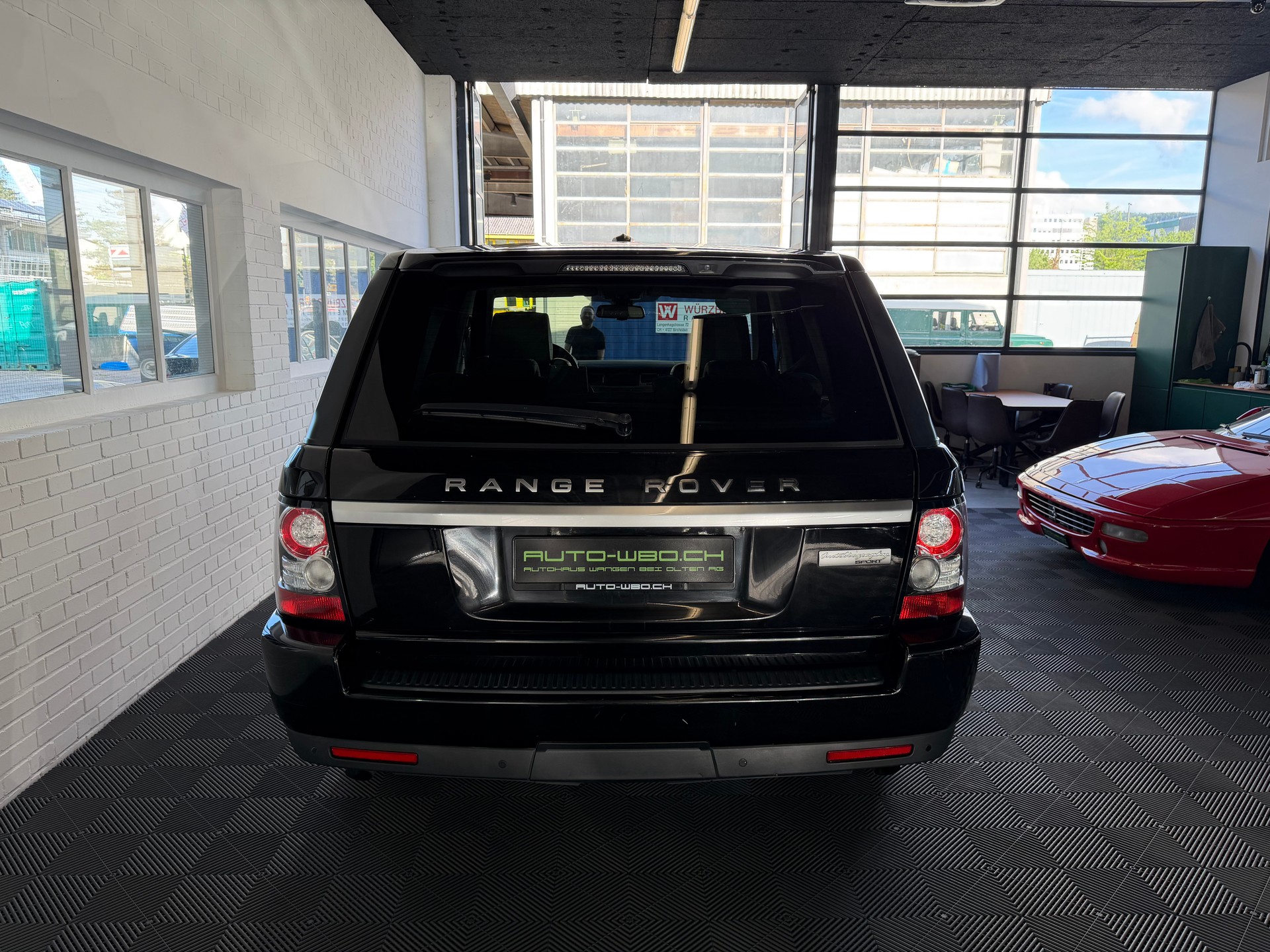 LAND ROVER Range Rover Sport 3.0 TDV6 Autobiography Automatic-image-3