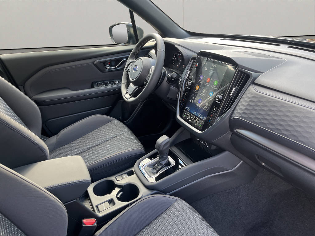 SUBARU Forester 2.0i e-Boxer Advantage-image-8