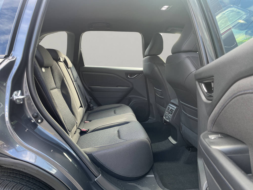 SUBARU Forester 2.0i e-Boxer Advantage-image-9