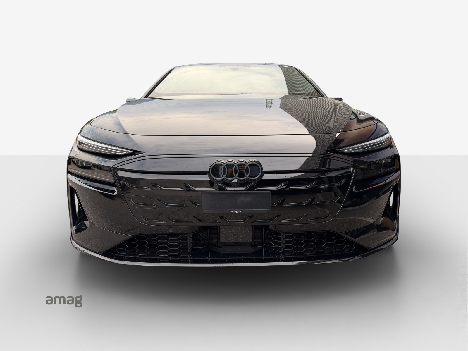 AUDI A6 Avant e-tron quattro-image-6