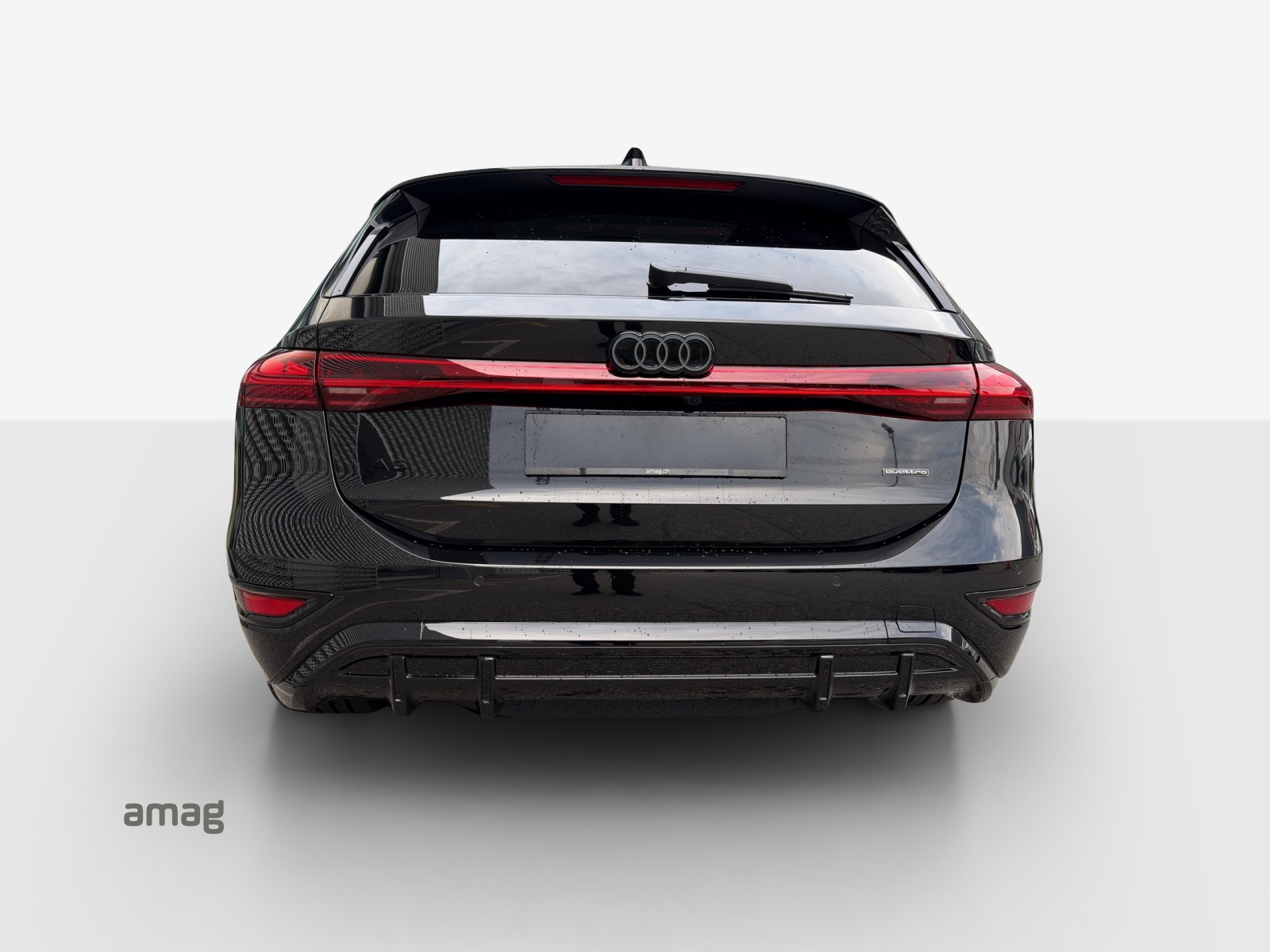 AUDI A6 Avant e-tron quattro-image-3