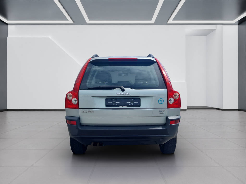 VOLVO XC90 2.5 T AWD-image-3