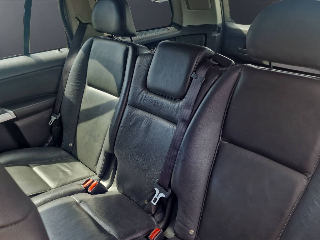 VOLVO XC90 2.5 T AWD-image-9