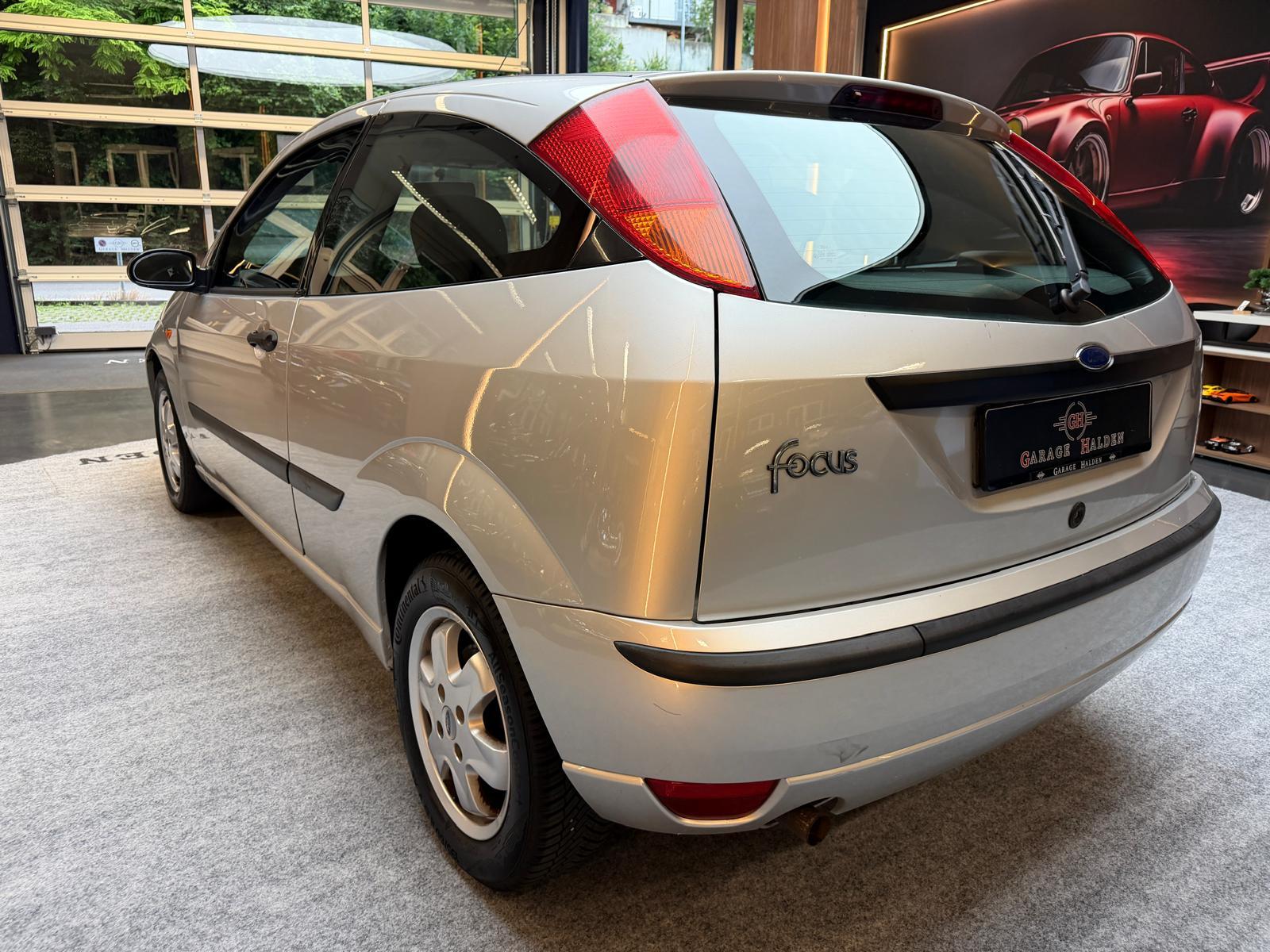 FORD Focus 1.6i 16V Ambiente-image-6