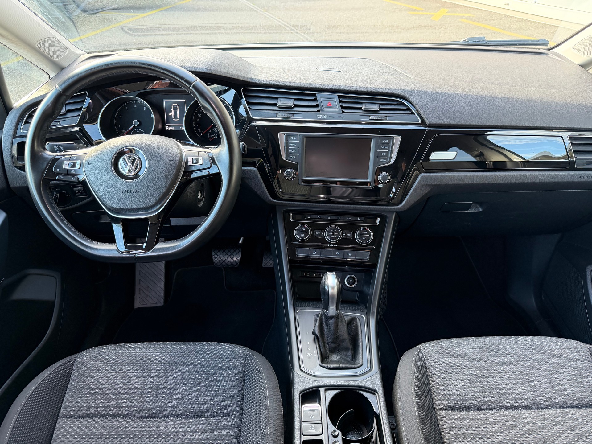 VW Touran 1.4 TSI BlueMotion Technology Comfortline DSG-image-10
