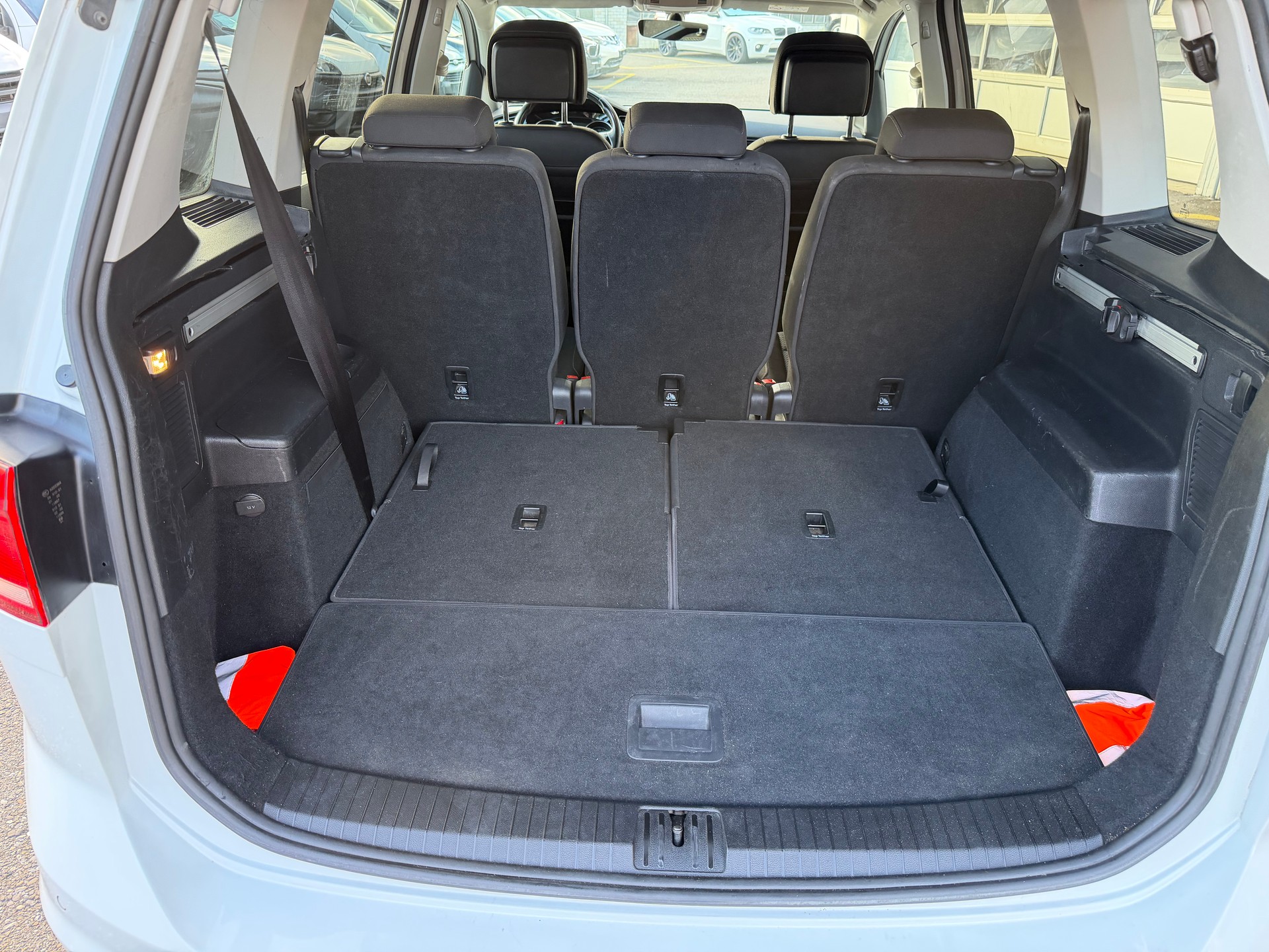 VW Touran 1.4 TSI BlueMotion Technology Comfortline DSG-image-15