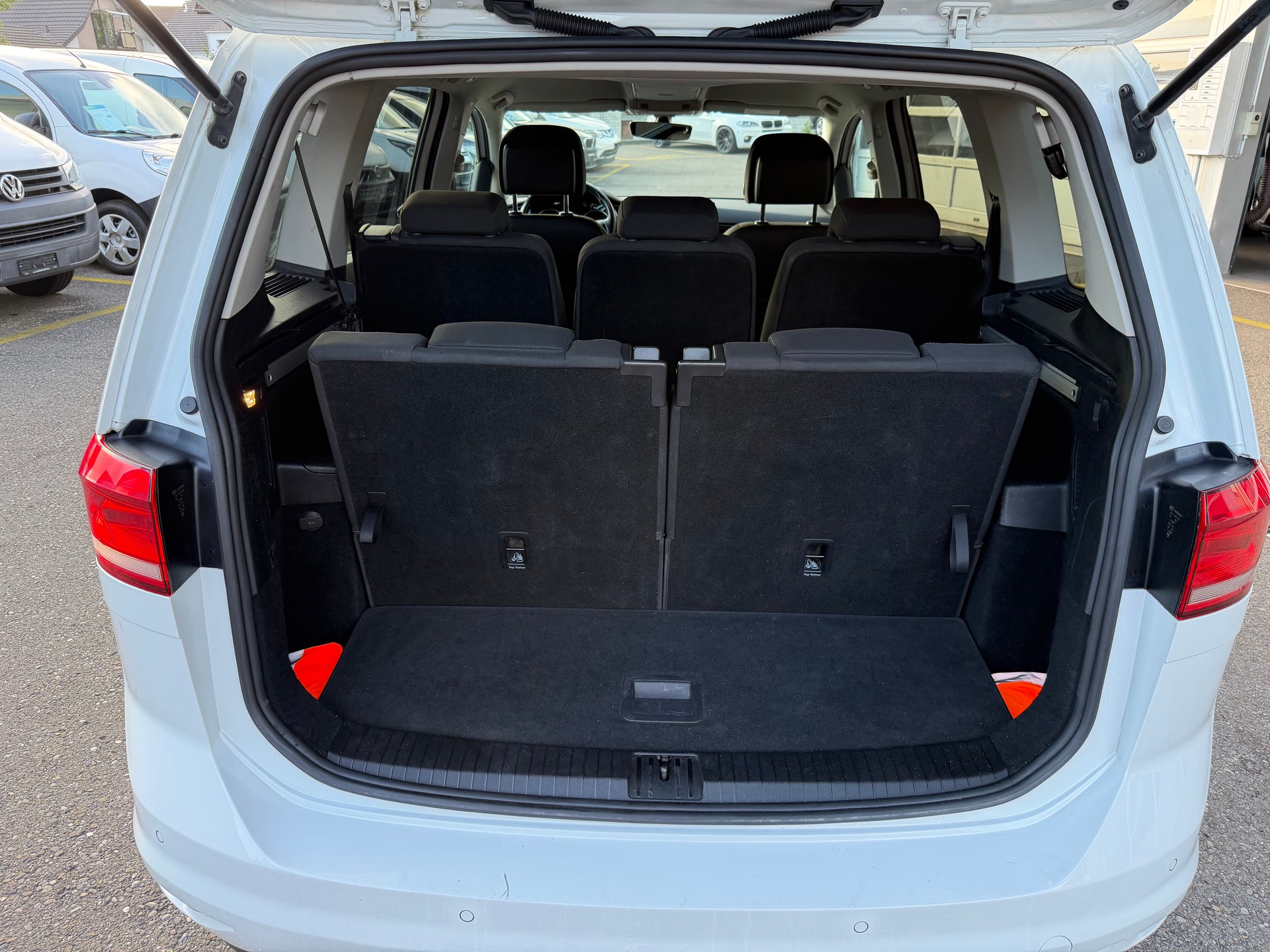VW Touran 1.4 TSI BlueMotion Technology Comfortline DSG-image-14
