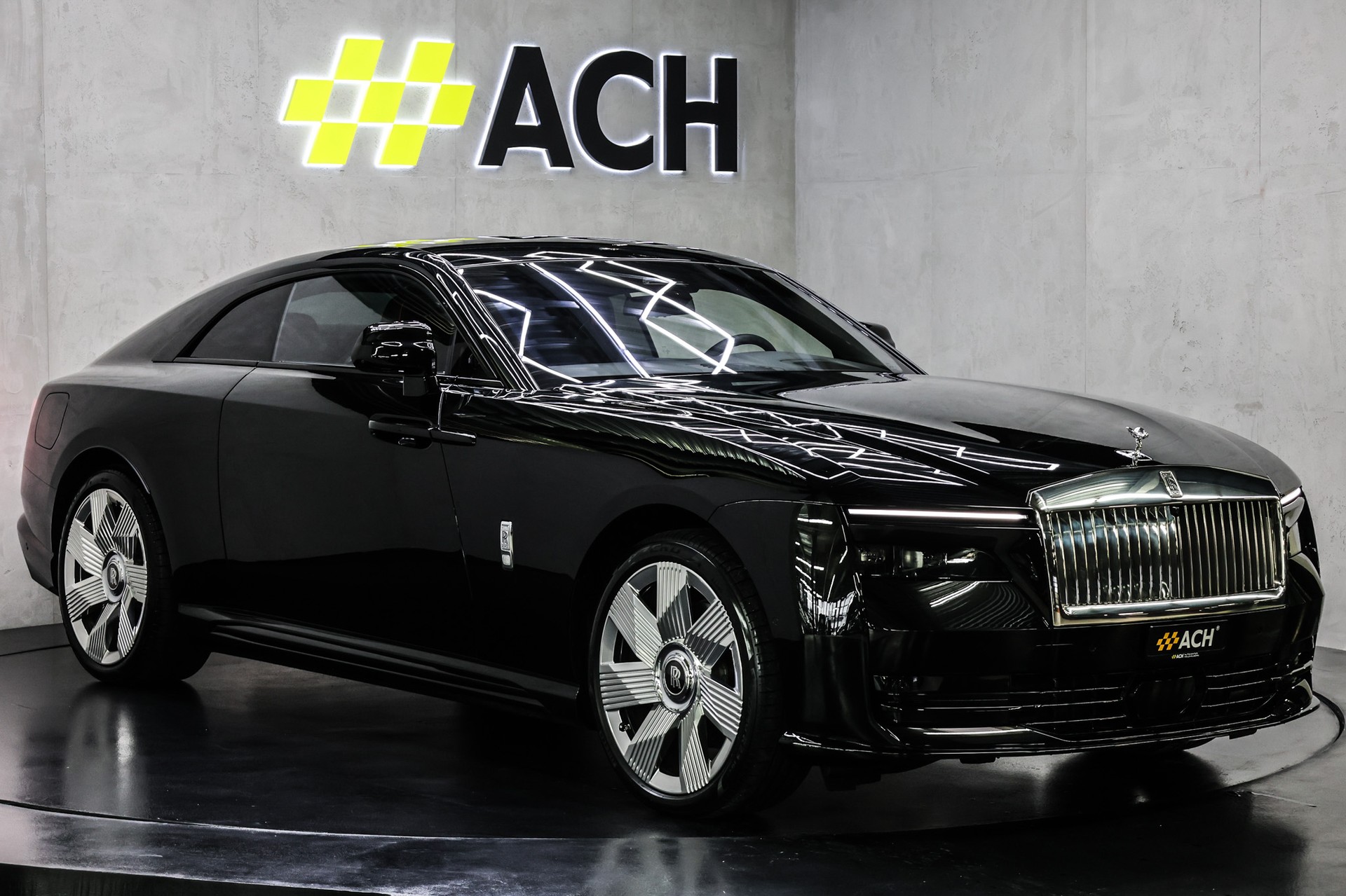 ROLLS-ROYCE Spectre-image-0