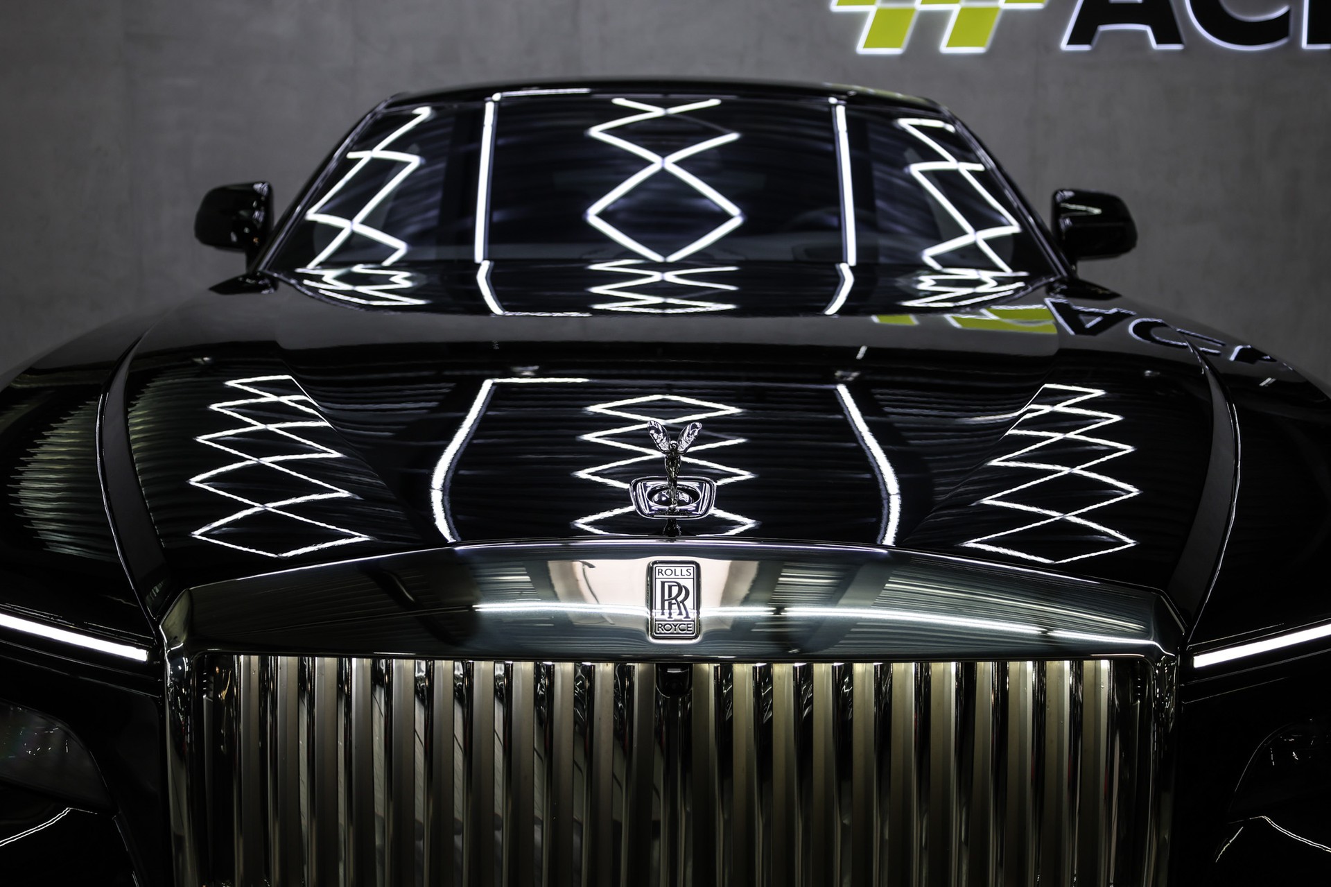 ROLLS-ROYCE Spectre-image-16