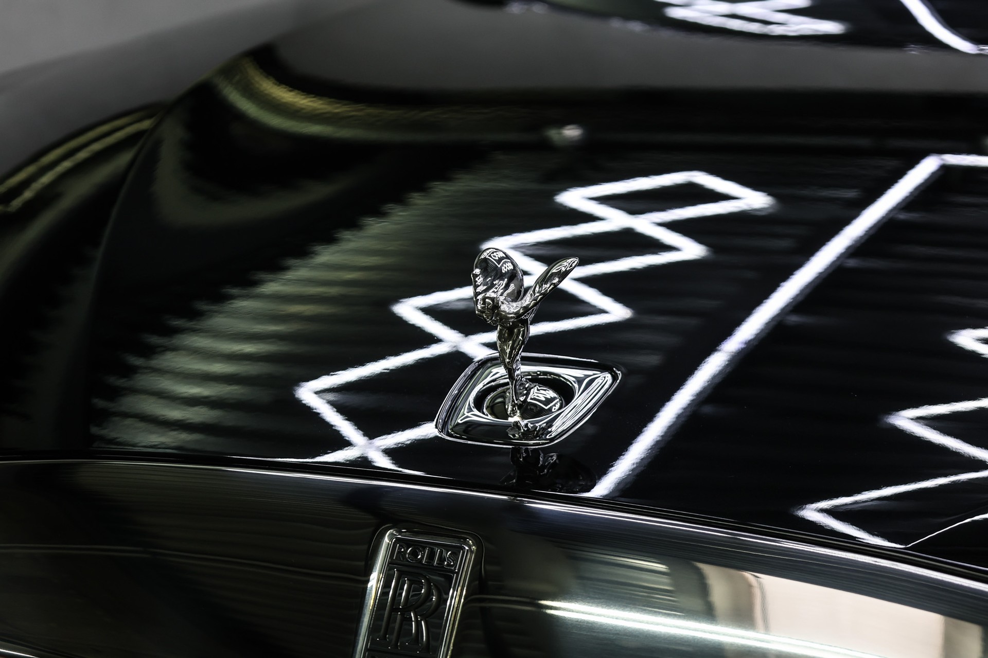 ROLLS-ROYCE Spectre-image-15