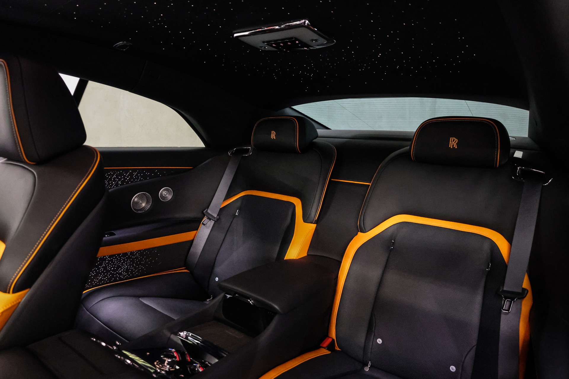 ROLLS-ROYCE Spectre-image-24
