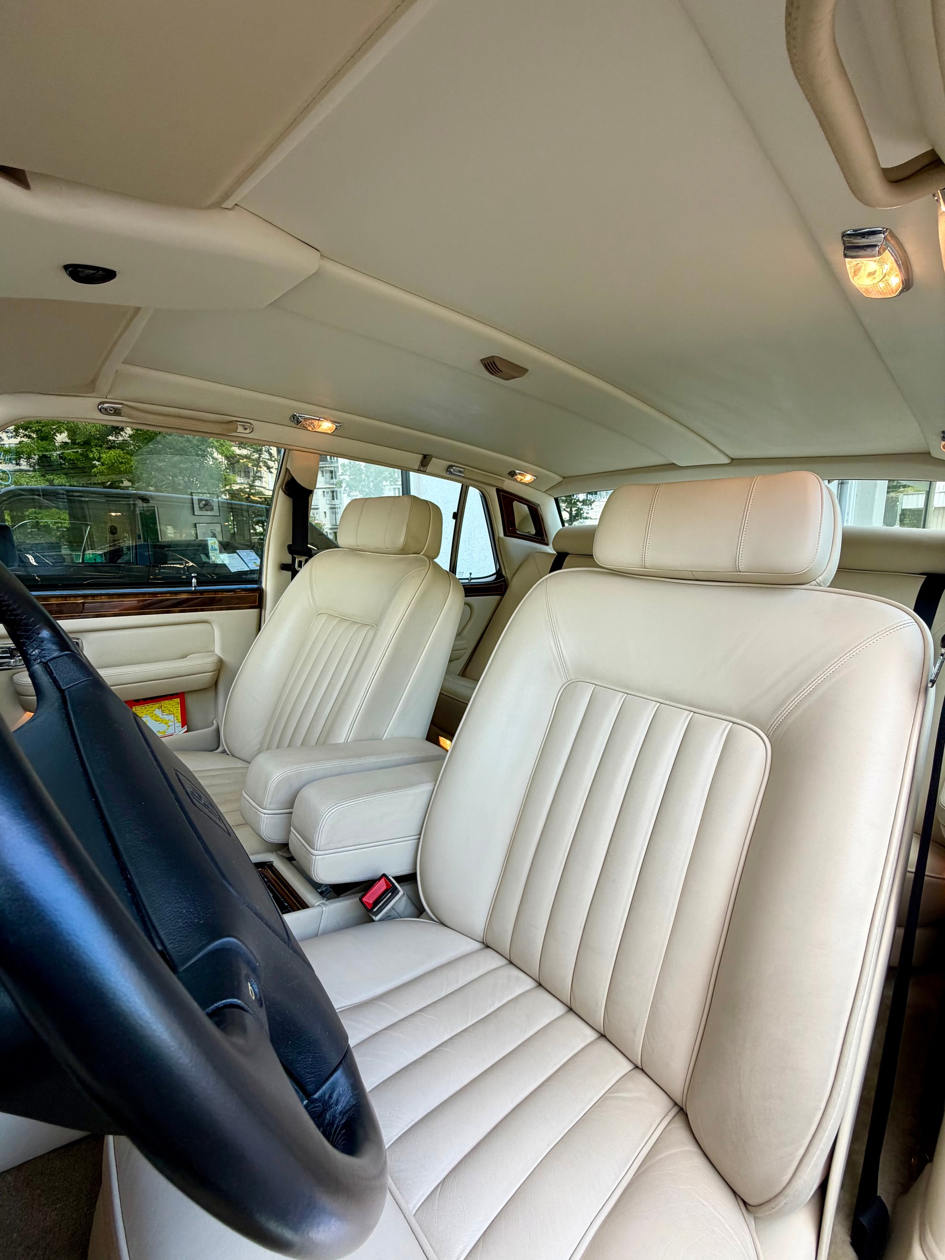 ROLLS-ROYCE Silver Spirit II-image-7