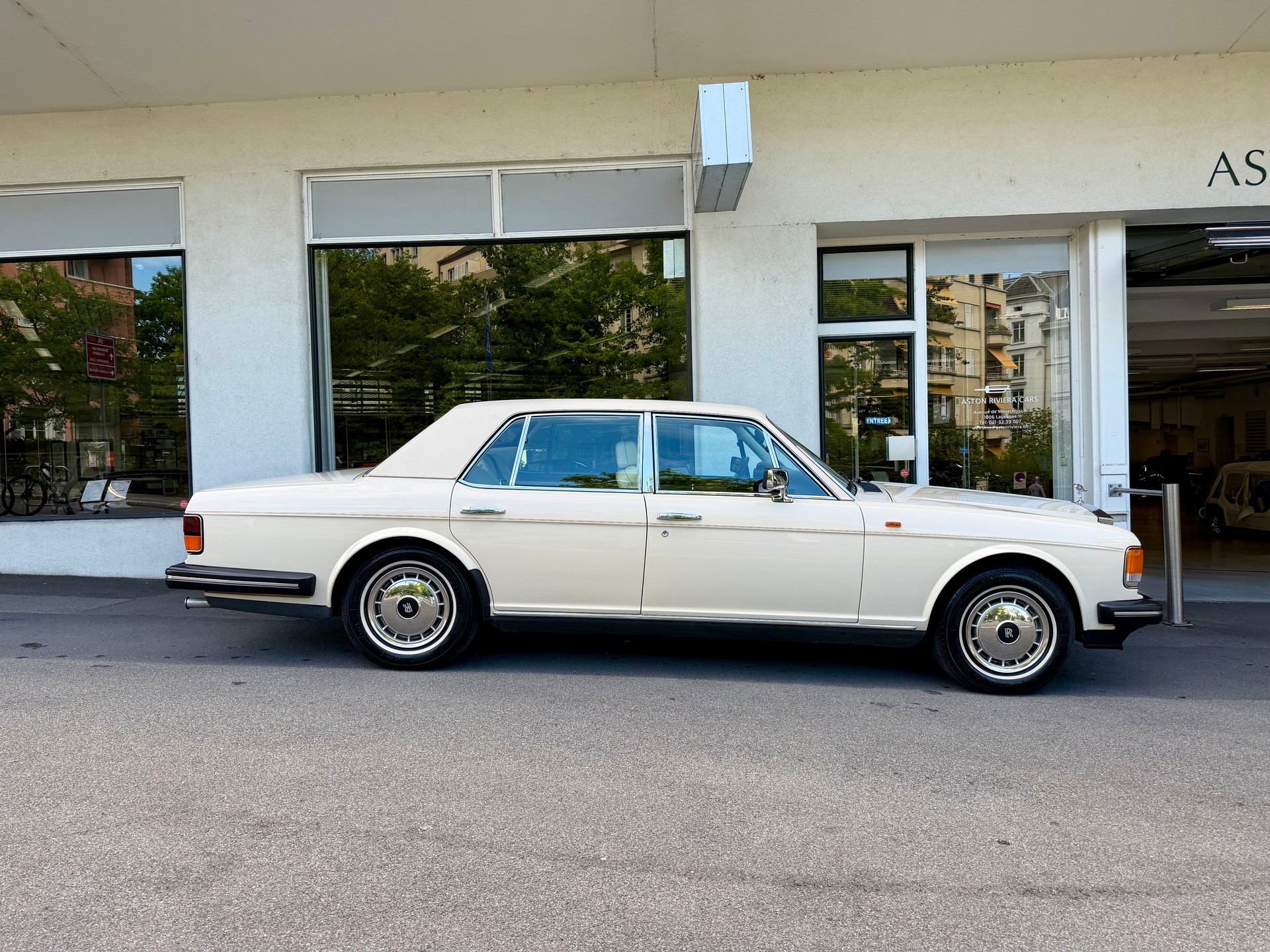 ROLLS-ROYCE Silver Spirit II-image-4
