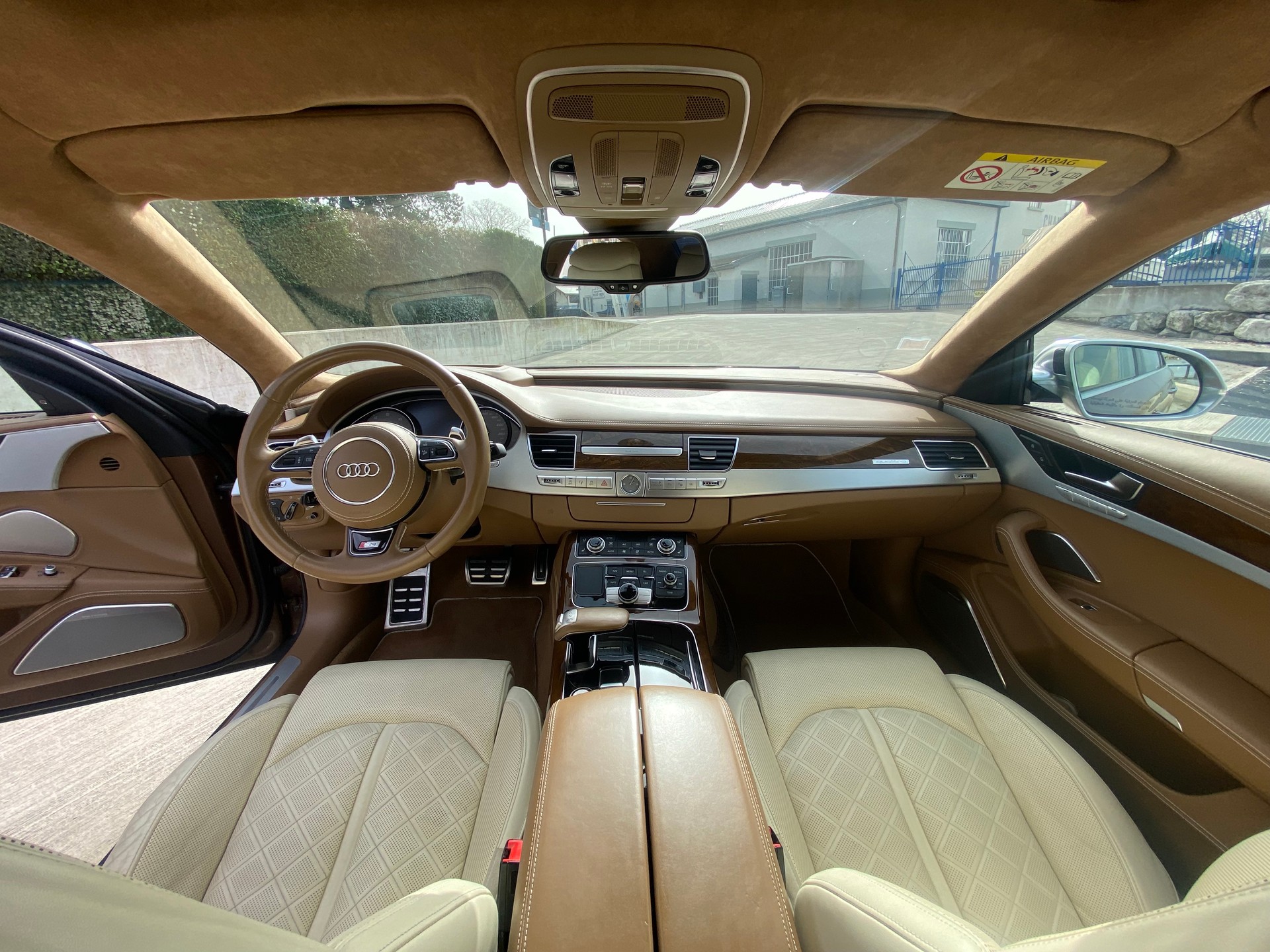AUDI 4.0 V8 TFSI quattro T-Tronic-image-1