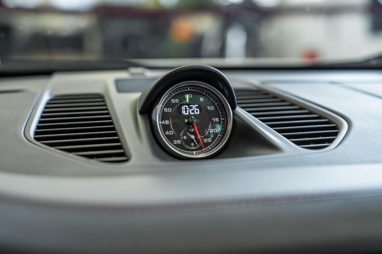 PORSCHE 911 Turbo S PDK-image-35