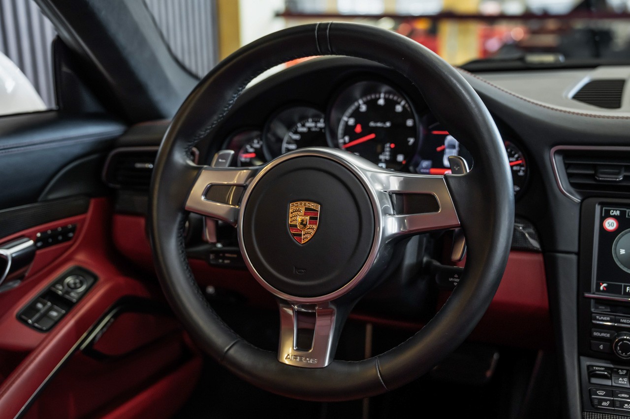 PORSCHE 911 Turbo S PDK-image-31