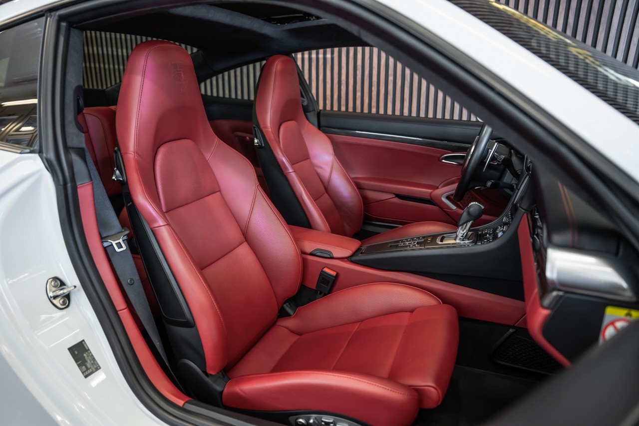 PORSCHE 911 Turbo S PDK-image-18