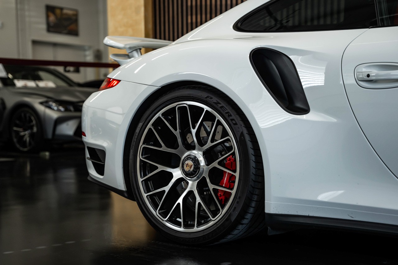 PORSCHE 911 Turbo S PDK-image-11