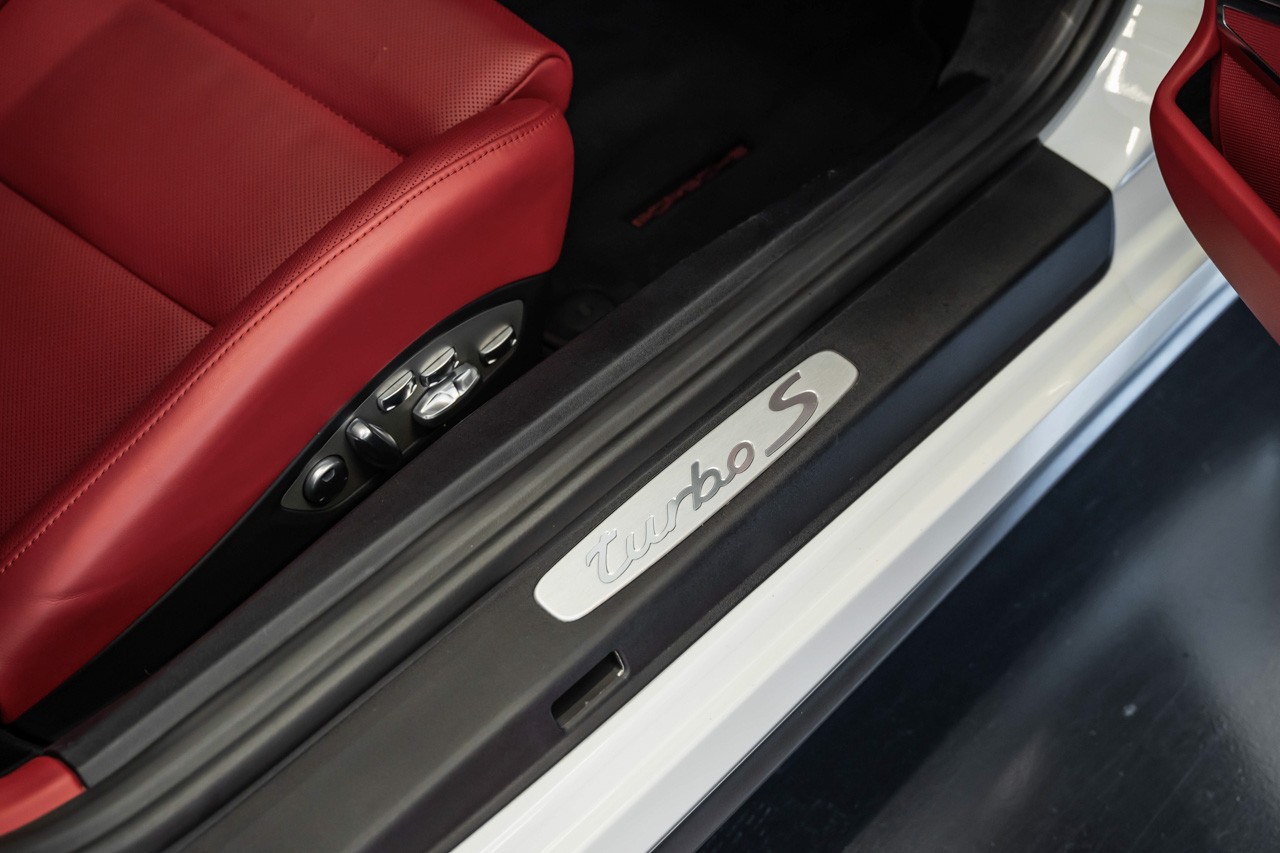 PORSCHE 911 Turbo S PDK-image-25