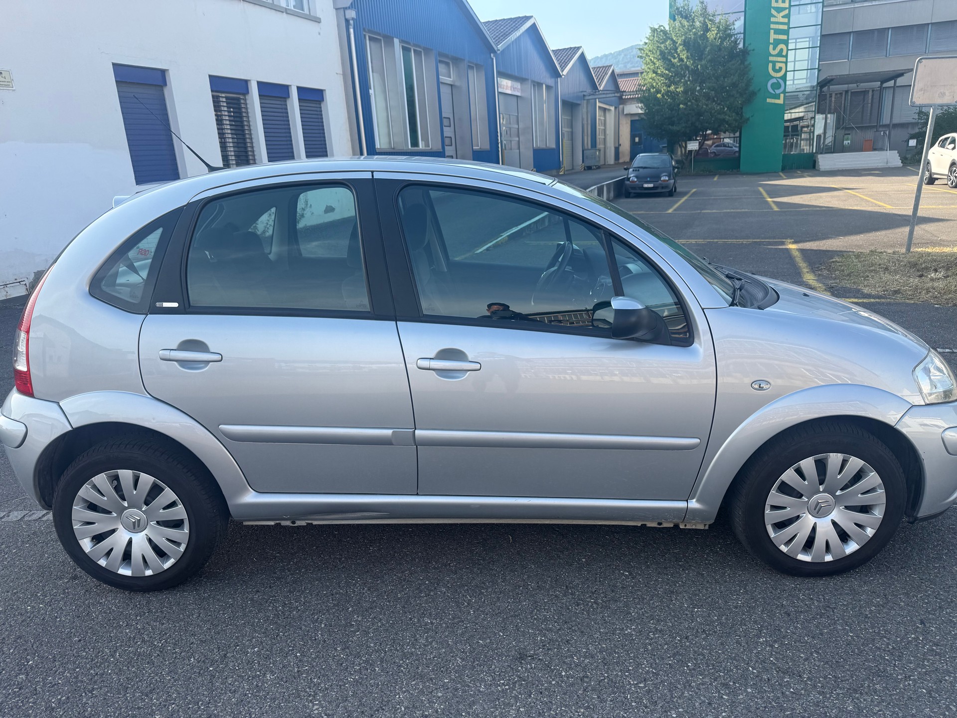 CITROEN C3 1.6i 16V Exclusive Automatic-image-5