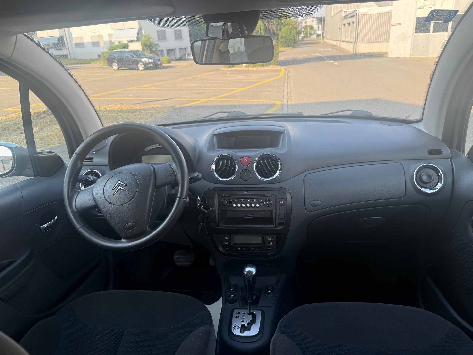 CITROEN C3 1.6i 16V Exclusive Automatic-image-7